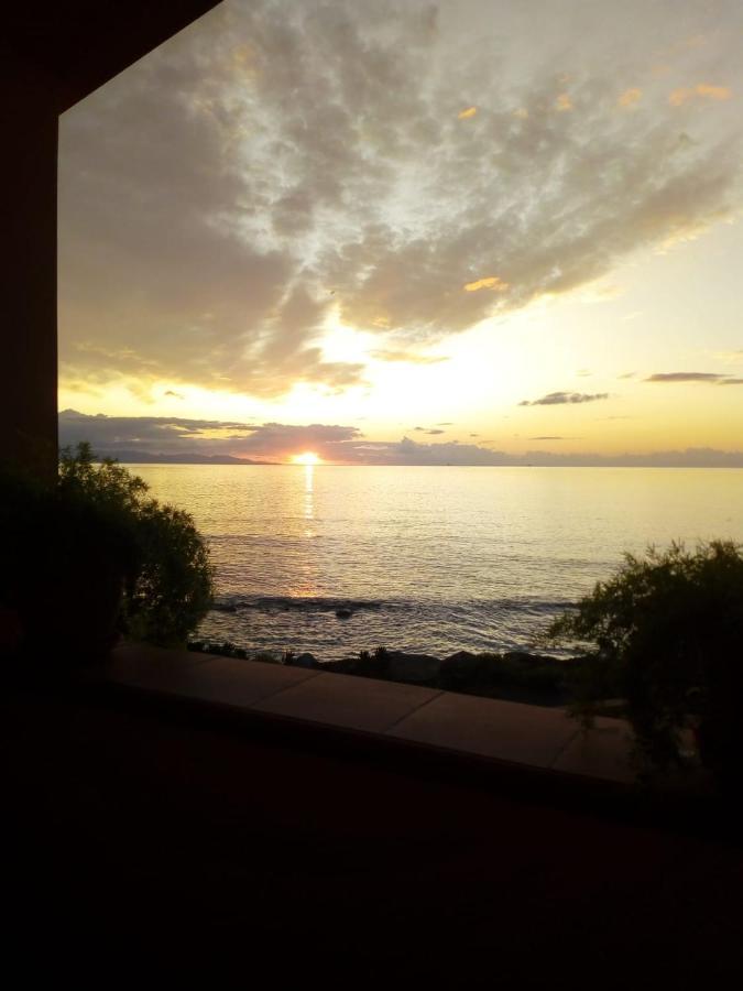 Casa Bon' Aria Fronte Mare Sud Sardegna Villa La Maddalena  Exterior photo